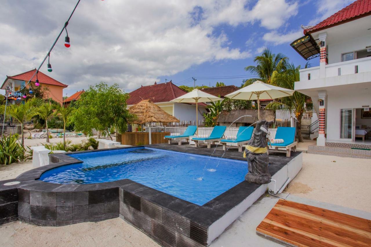 The Waterfront Beach House Nusa Lembongan  Exterior photo